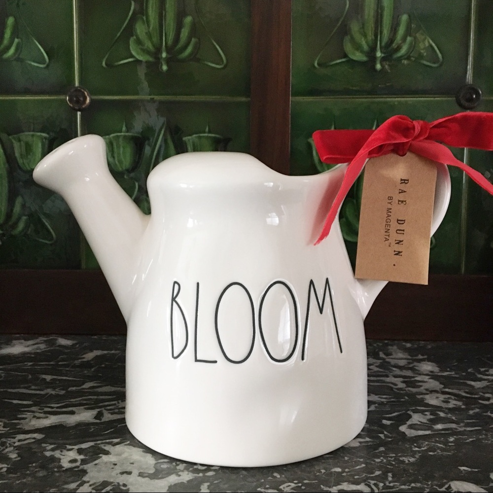 NWT {Rae Dunn} BLOOM Ceramic Watering Can Holiday